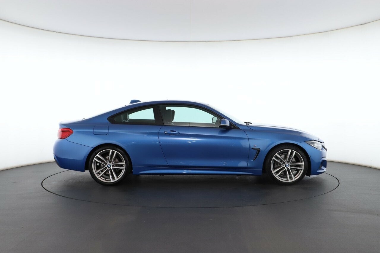 BMW 4 Series image 2