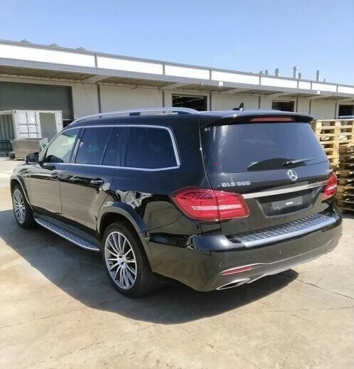 Mercedes Benz Gls-class image 3