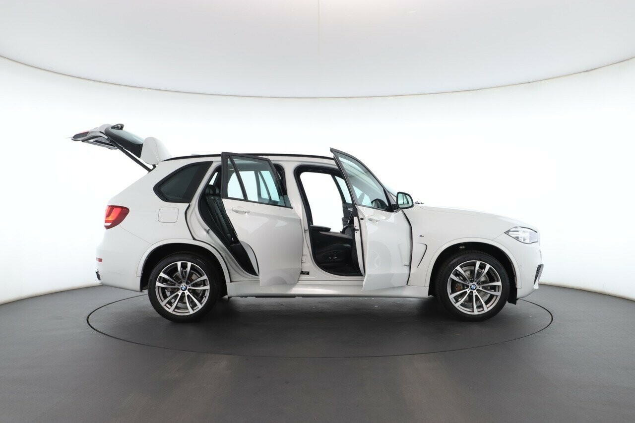 BMW X5 image 2