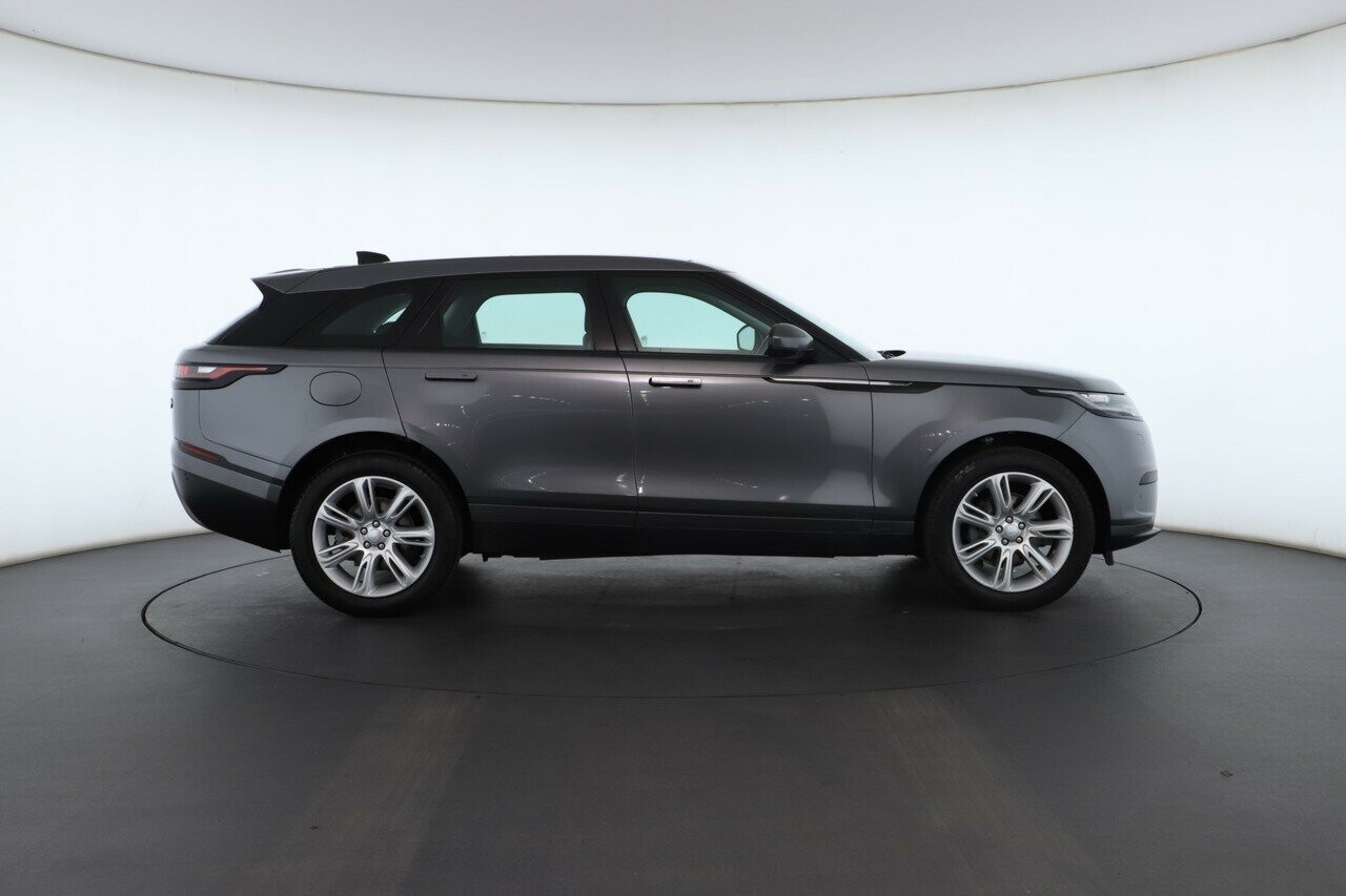 Land Rover Range Rover Velar image 3