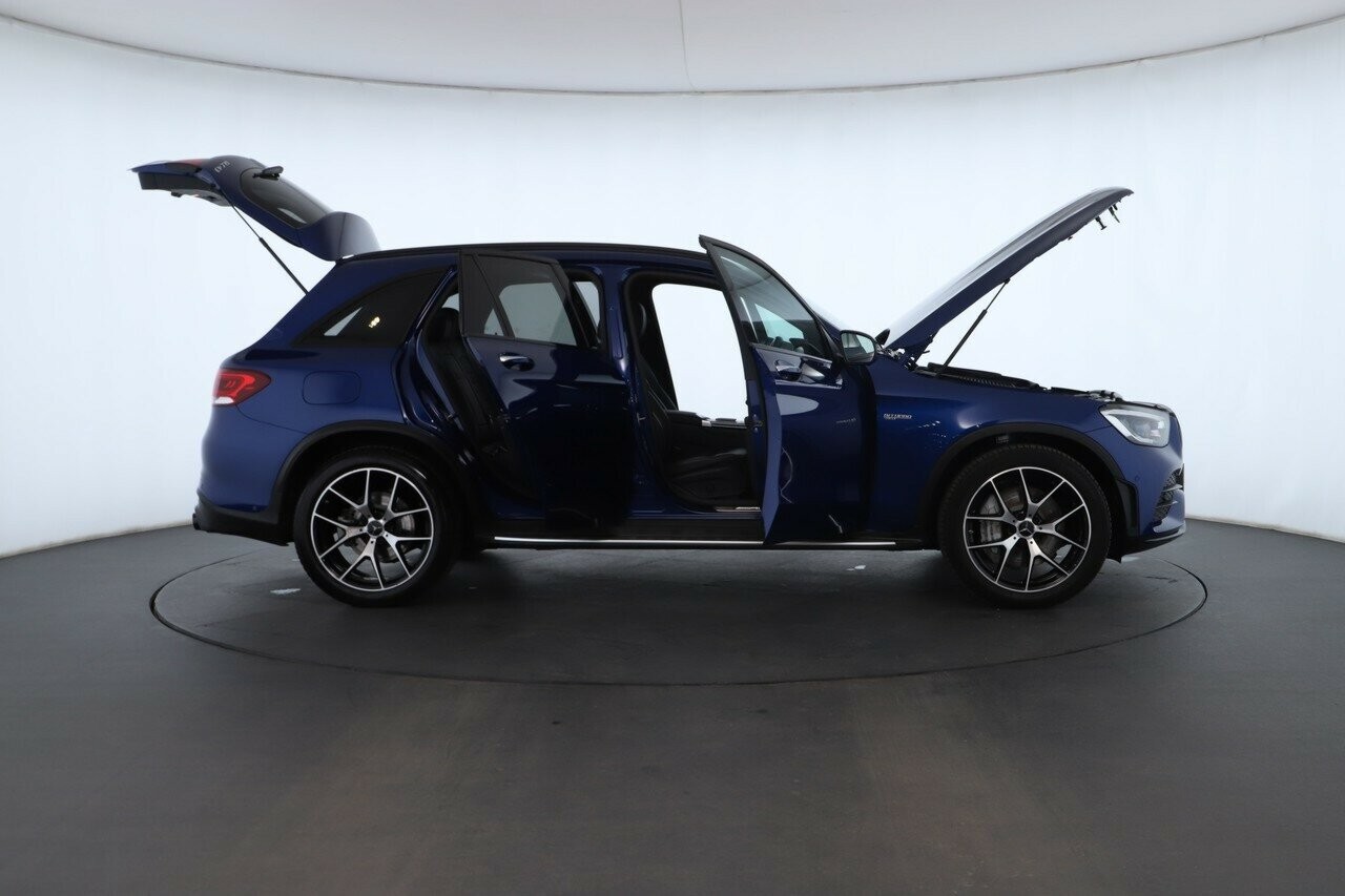 Mercedes Benz Glc-class image 2