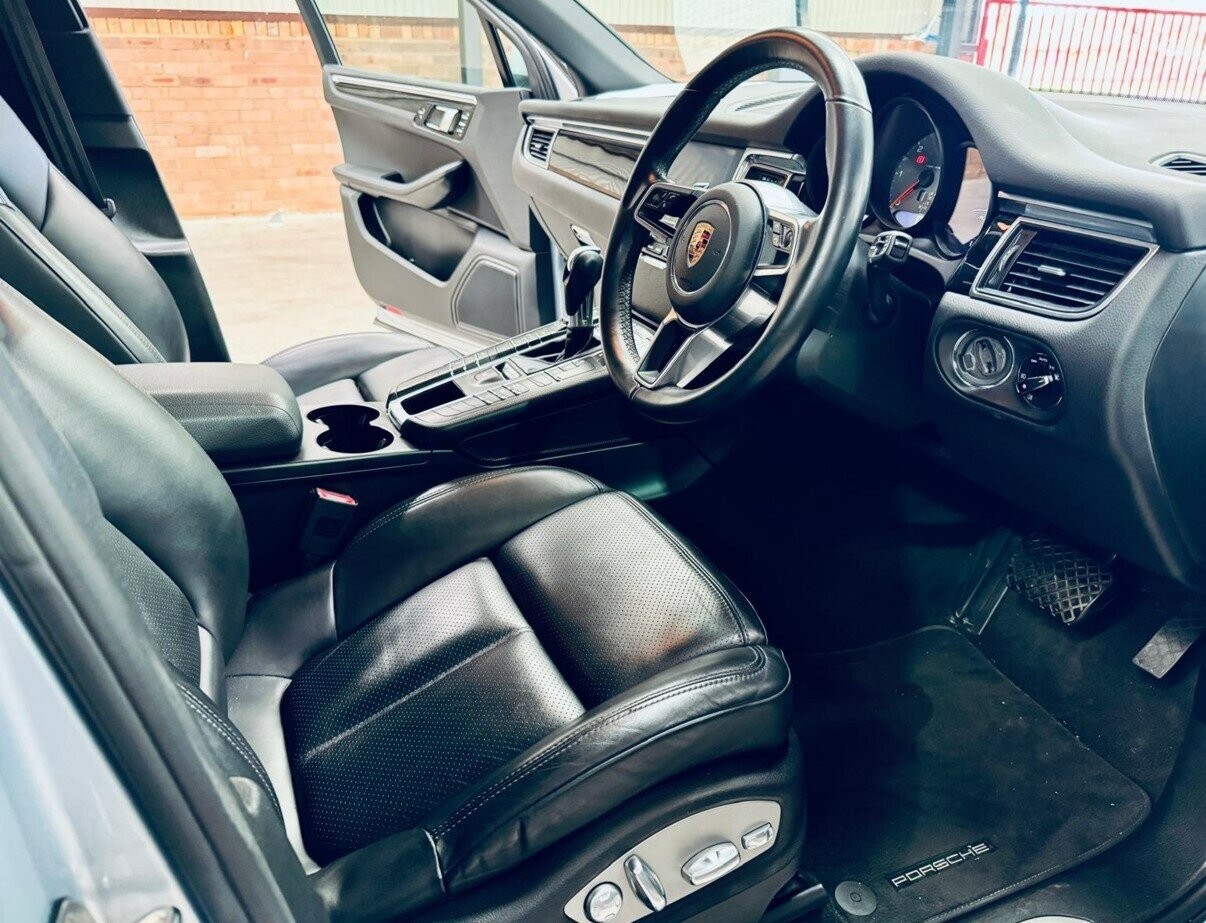 Porsche Macan image 3
