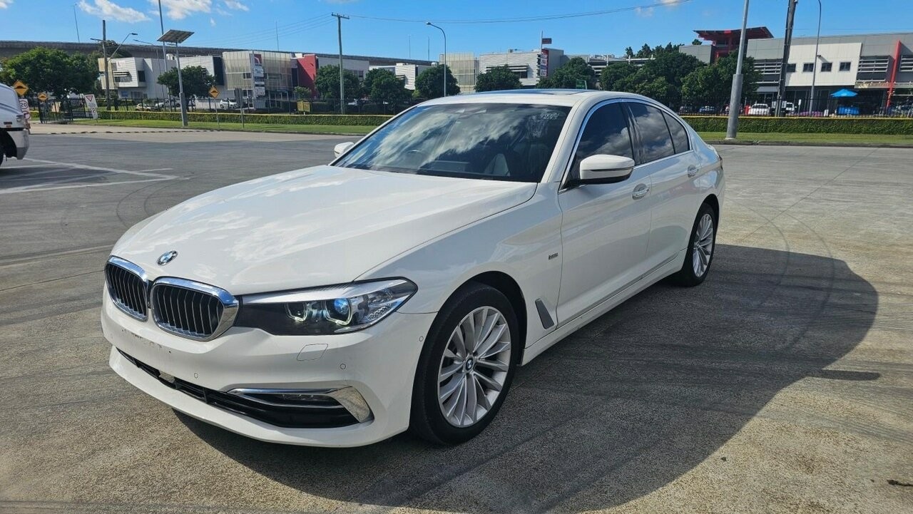 BMW 5 Series image 4