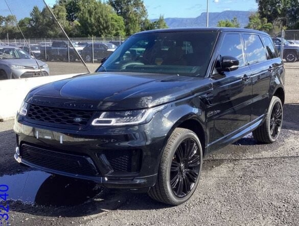 Land Rover Range Rover Sport image 2