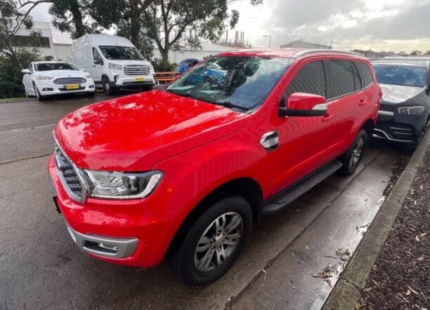 Ford Everest image 1