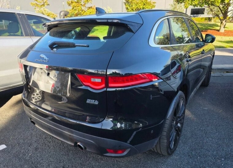 Jaguar F-pace image 3