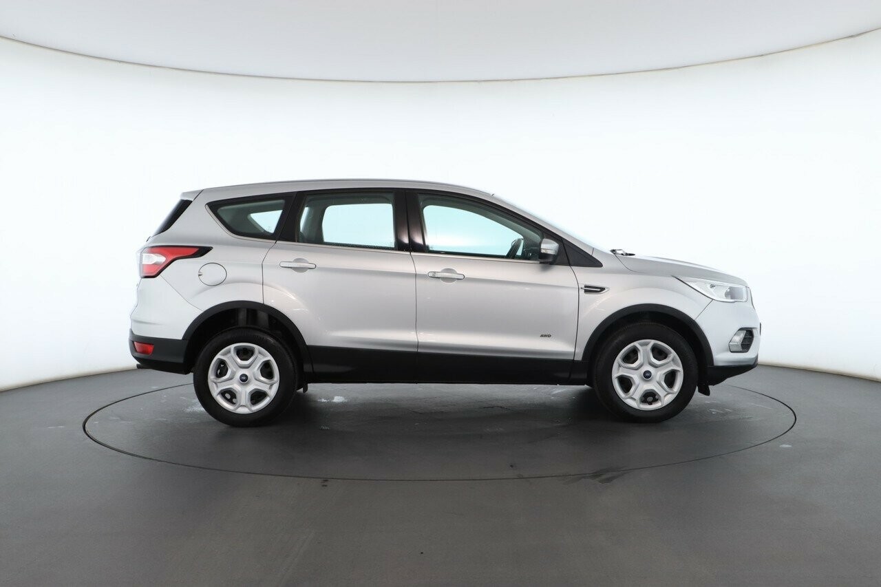 Ford Escape image 3