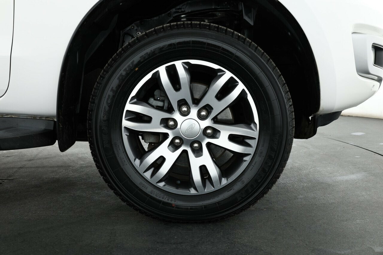 Ford Everest image 3