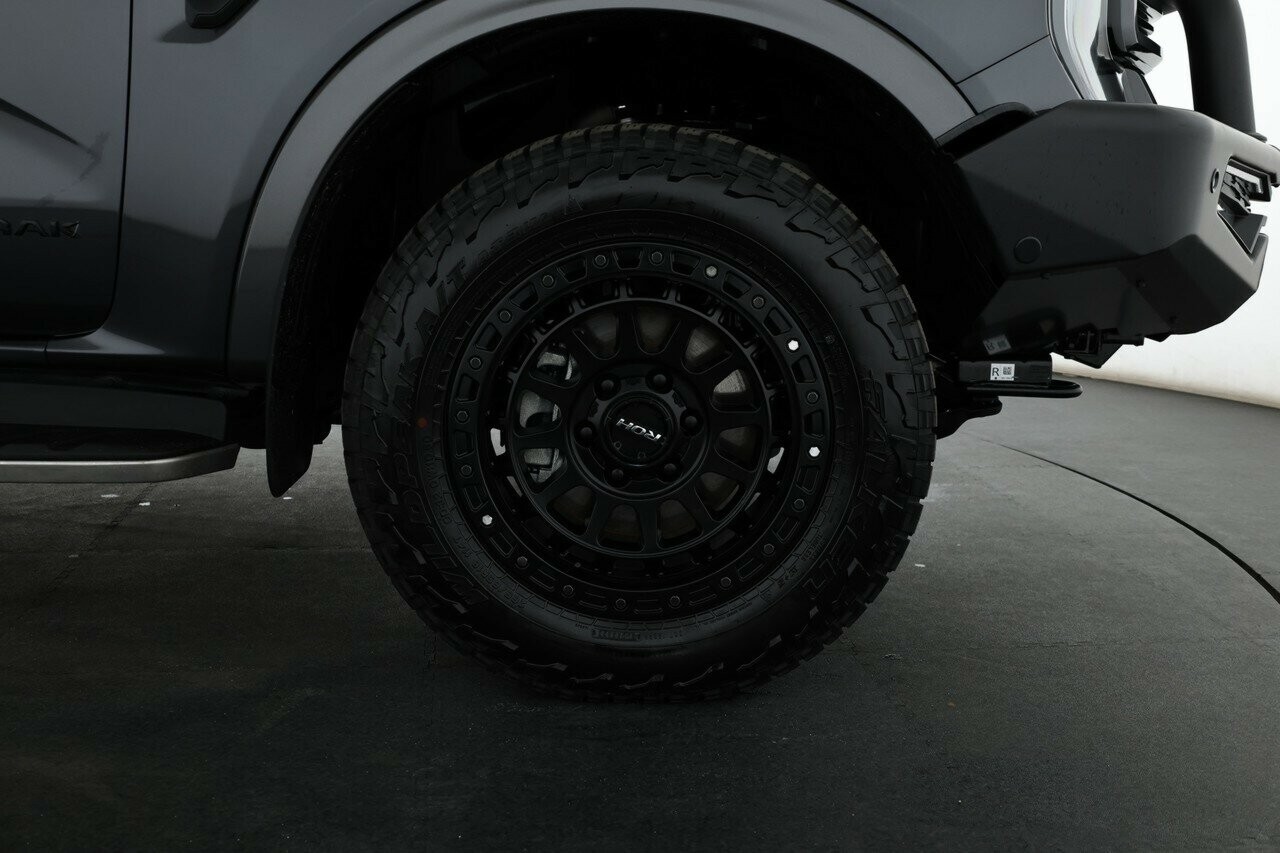 Ford Everest image 4