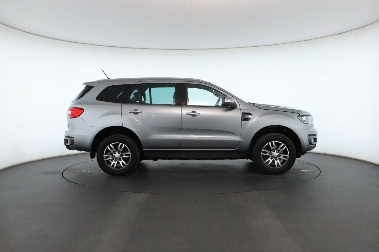 Ford Everest image 2