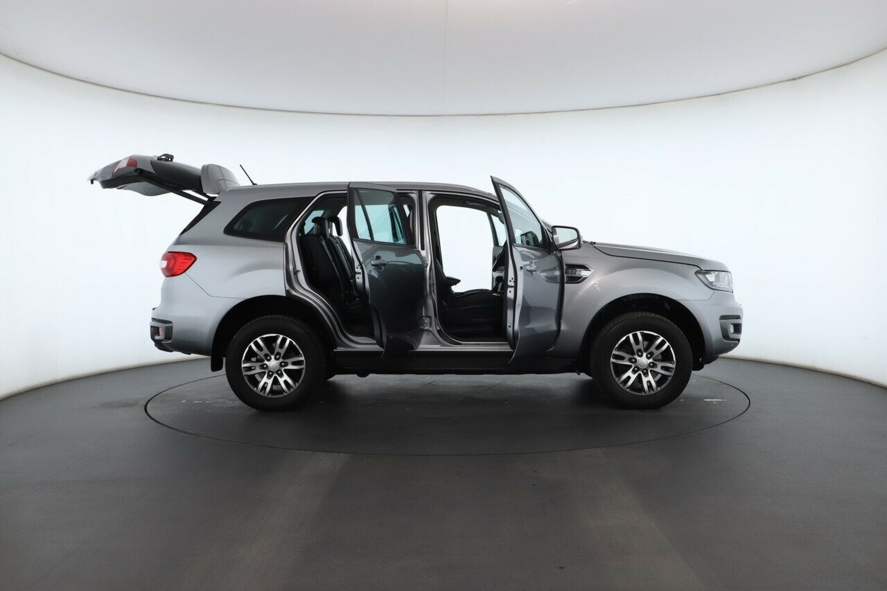 Ford Everest image 3