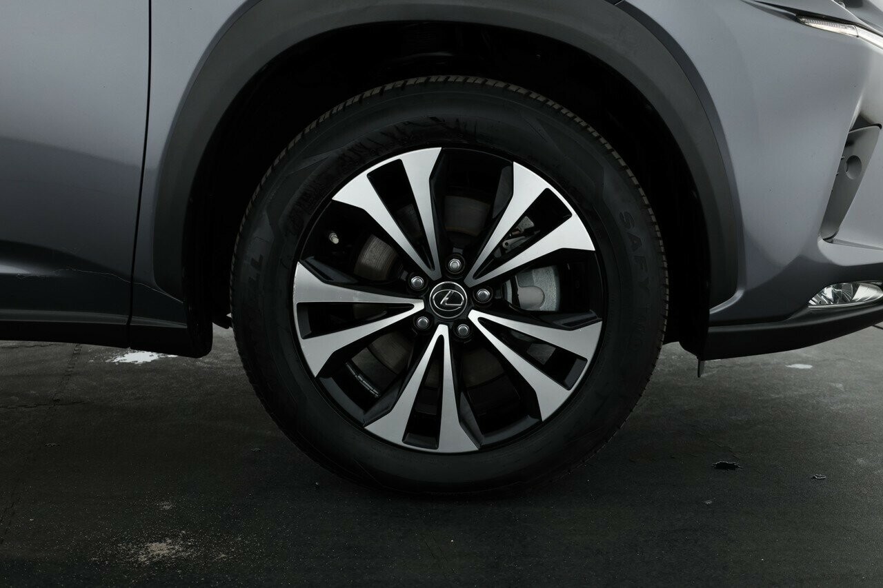 Lexus Nx image 4