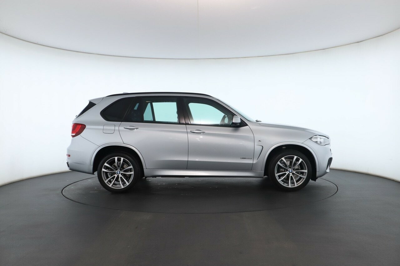BMW X5 image 2