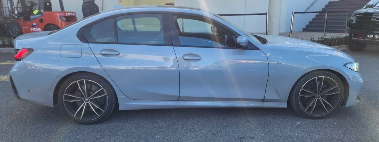 BMW 3 Series image 2