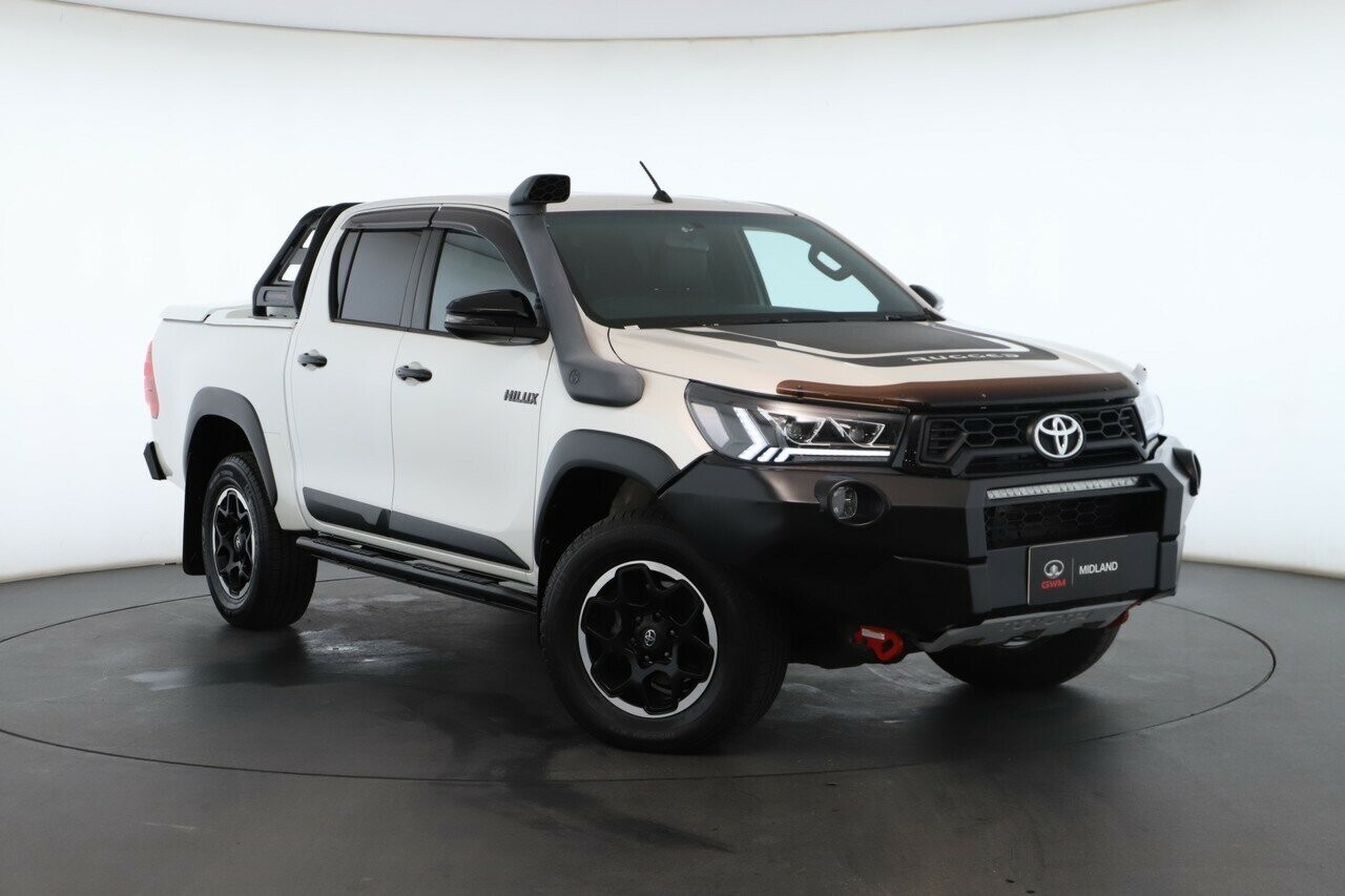 Toyota Hilux image 2