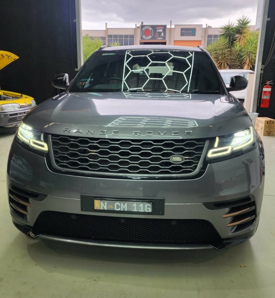 Land Rover Range Rover Velar image 1