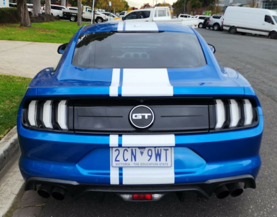 Ford Mustang image 4