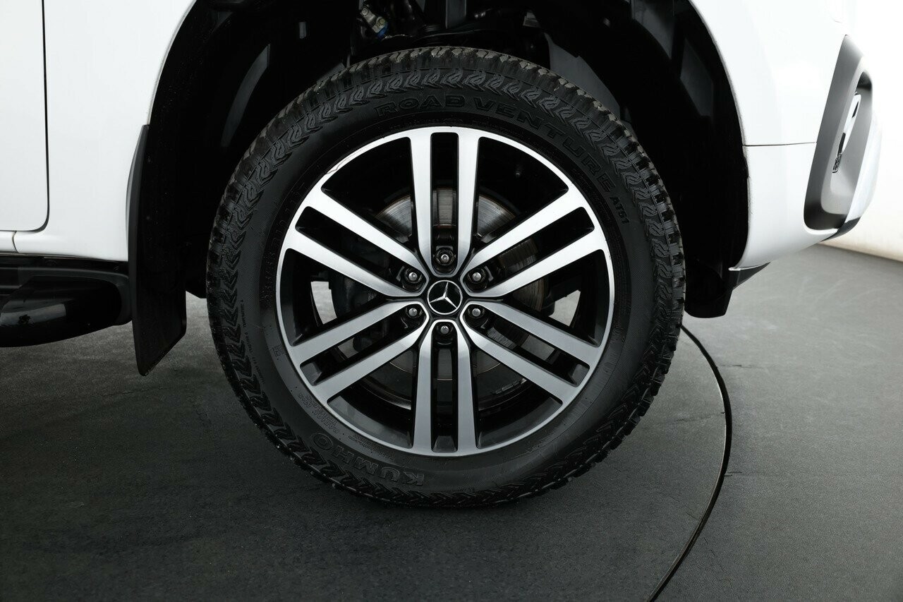 Mercedes Benz X-class image 4