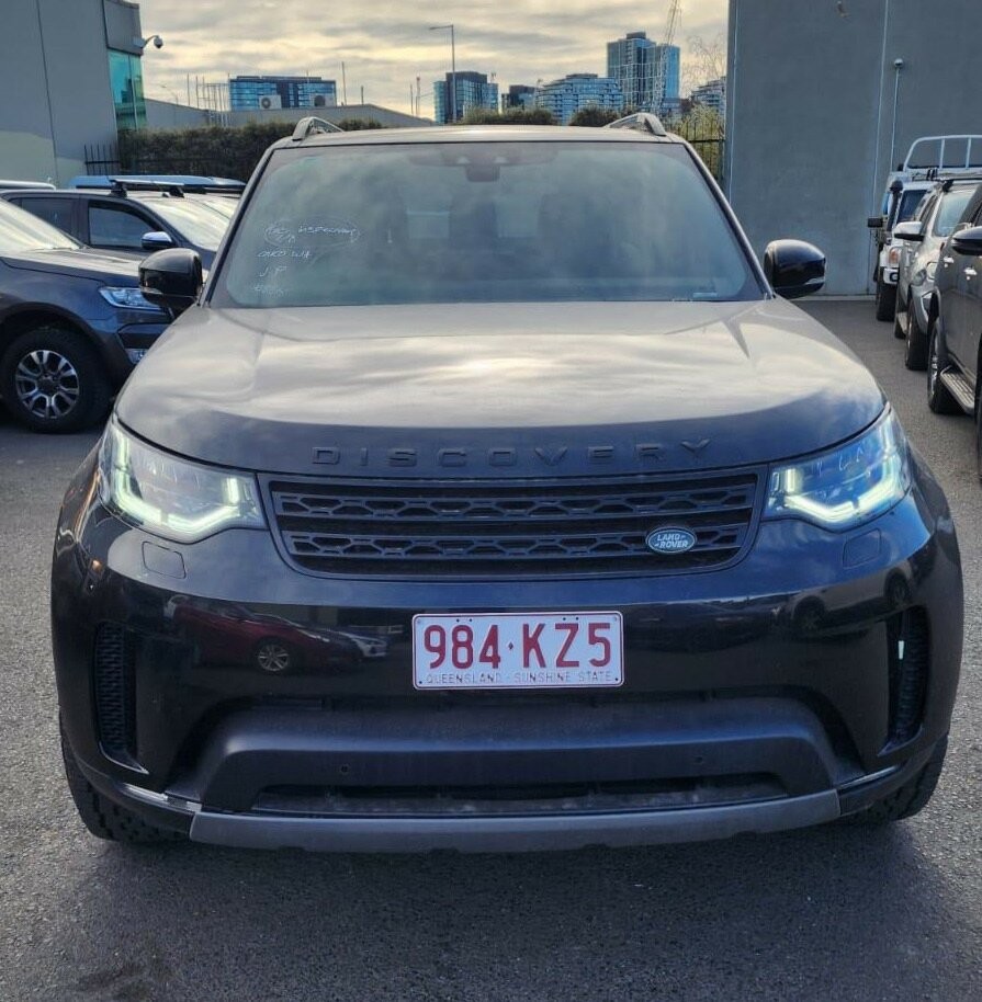Land Rover Discovery image 2