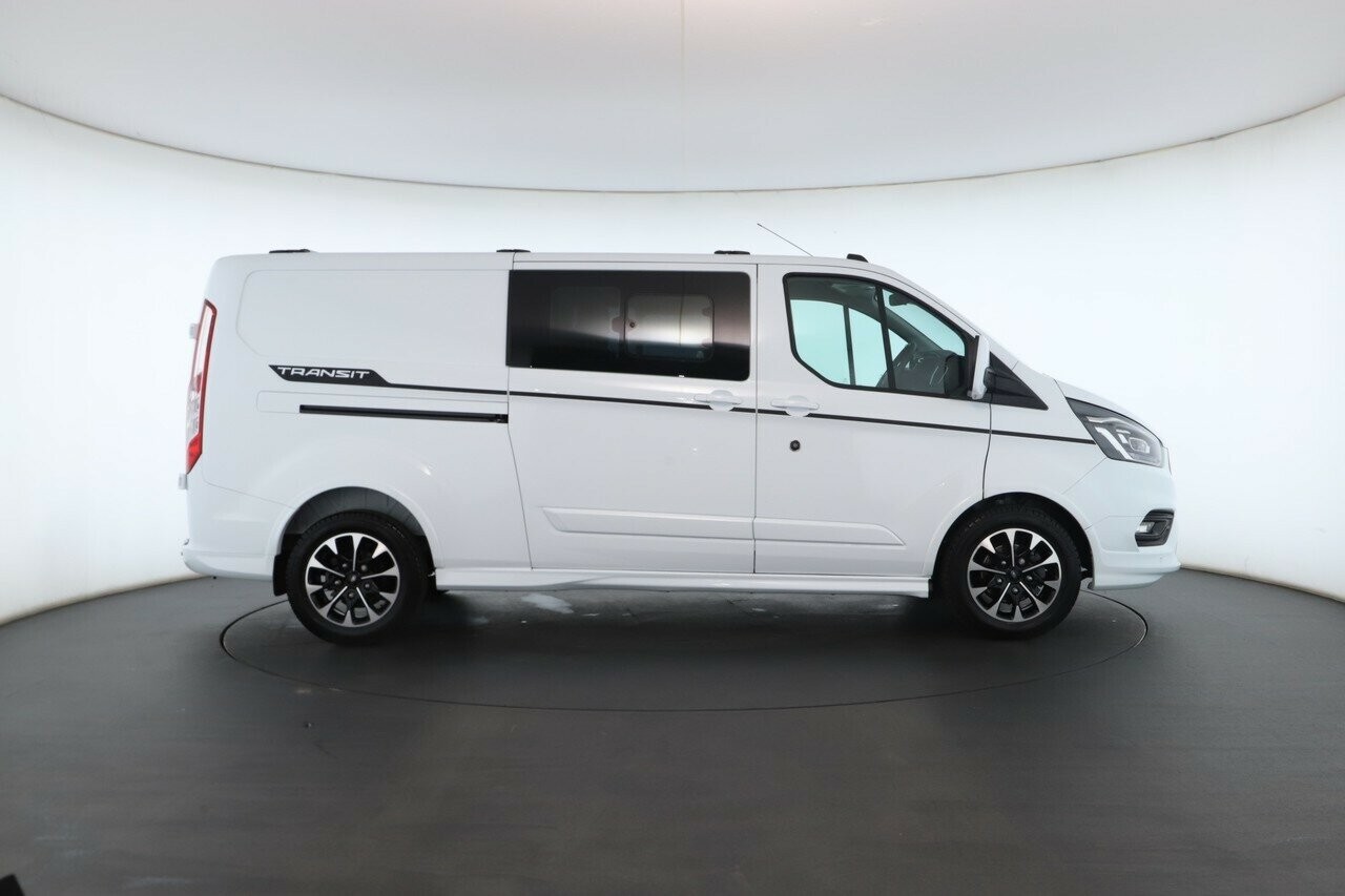 Ford Transit Custom image 3