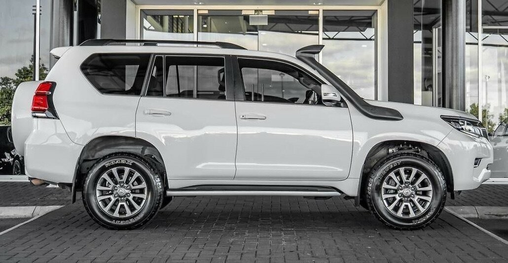 Toyota Landcruiser Prado image 1