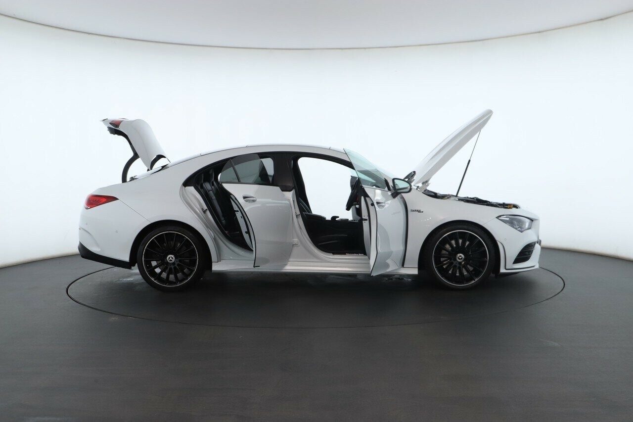 Mercedes Benz Cla-class image 2