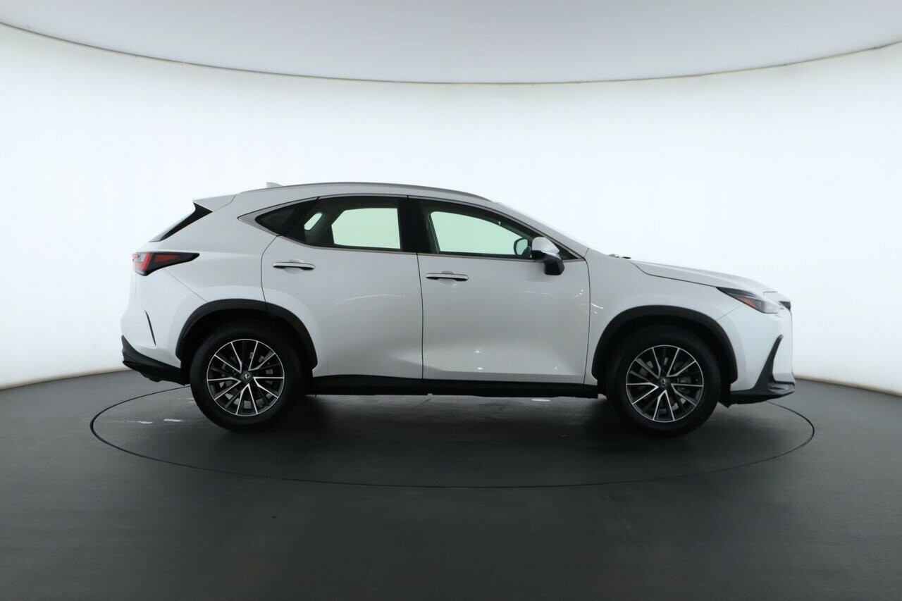Lexus Nx image 3