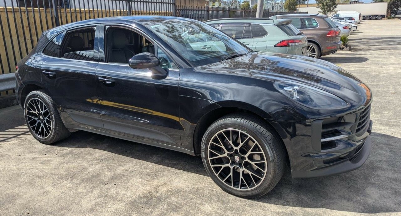 Porsche Macan image 1