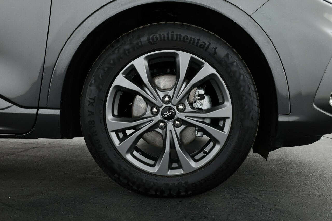 Ford Escape image 4