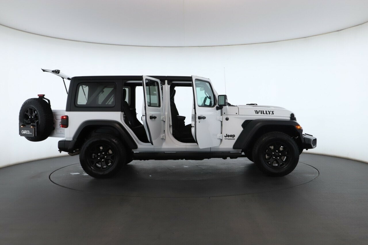 Jeep Wrangler image 2