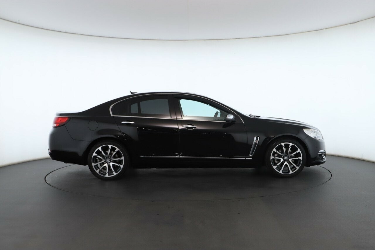 Holden Calais image 3
