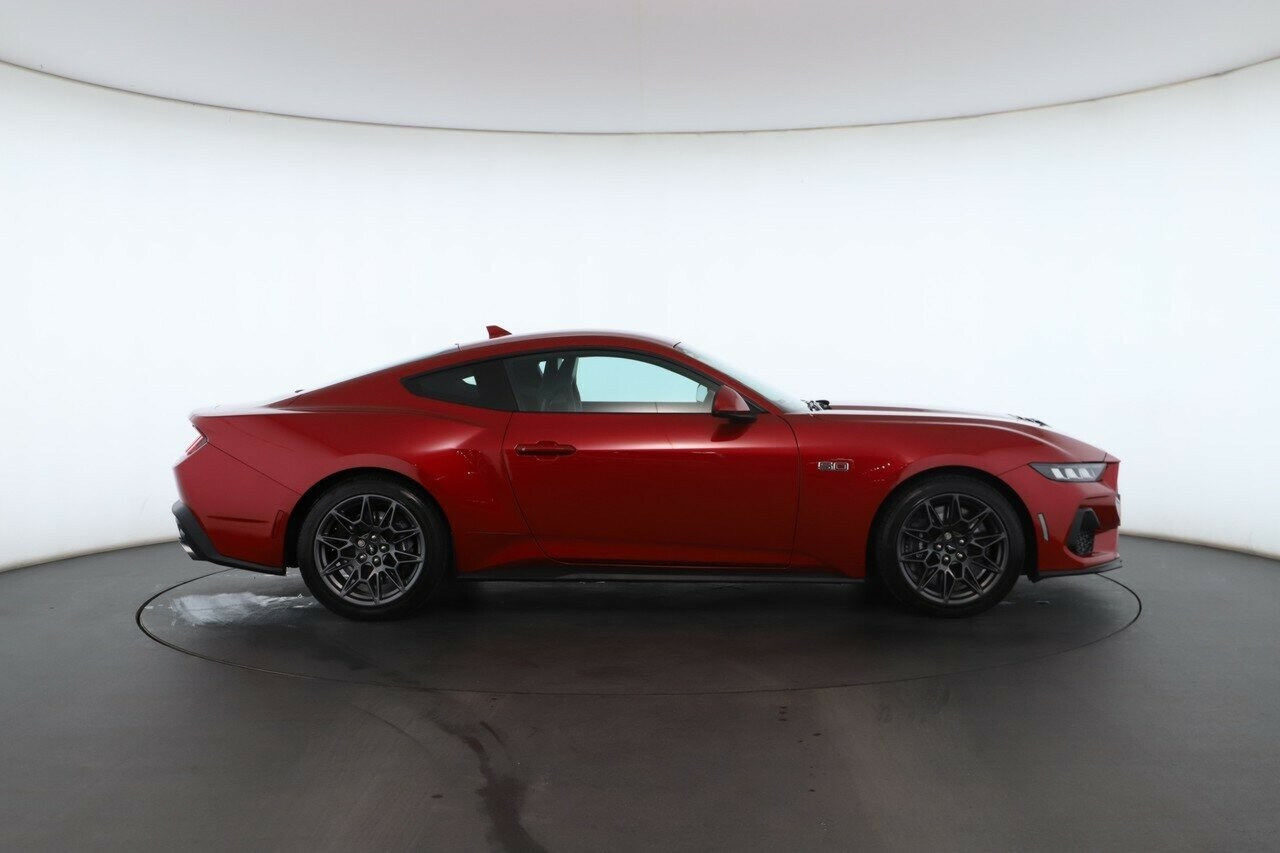 Ford Mustang image 3