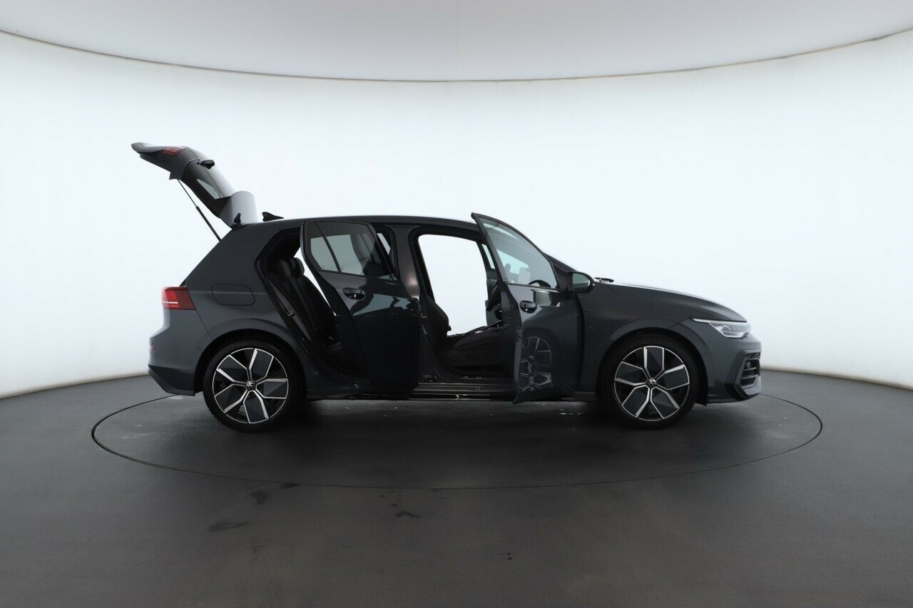 Volkswagen Golf image 2