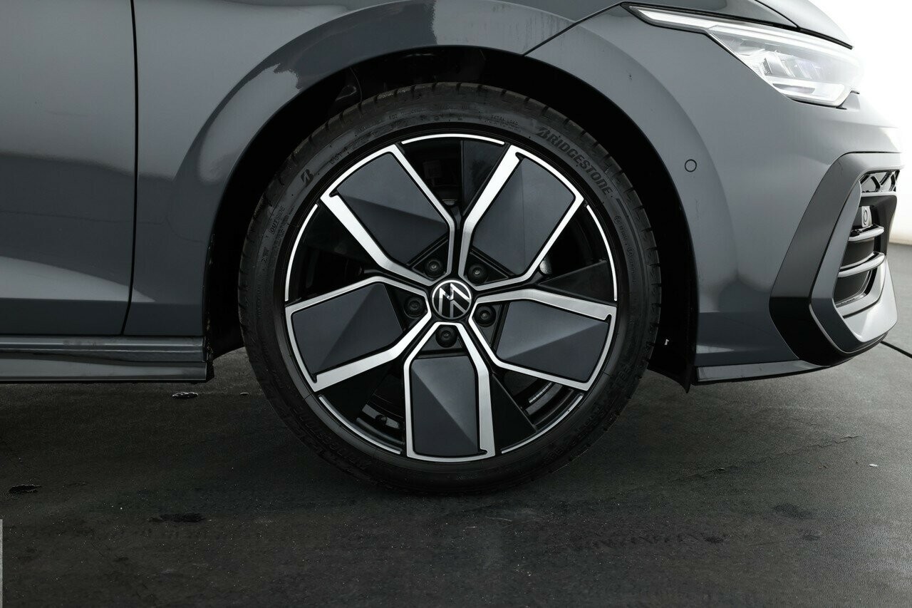 Volkswagen Golf image 4