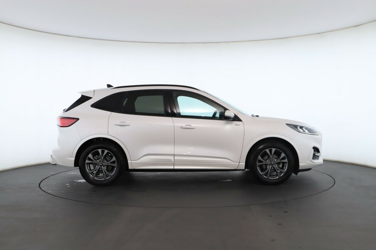 Ford Escape image 3