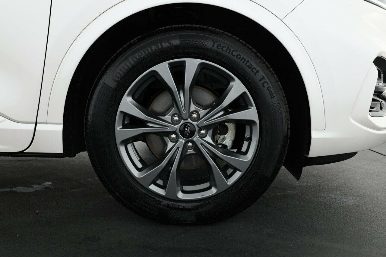 Ford Escape image 4