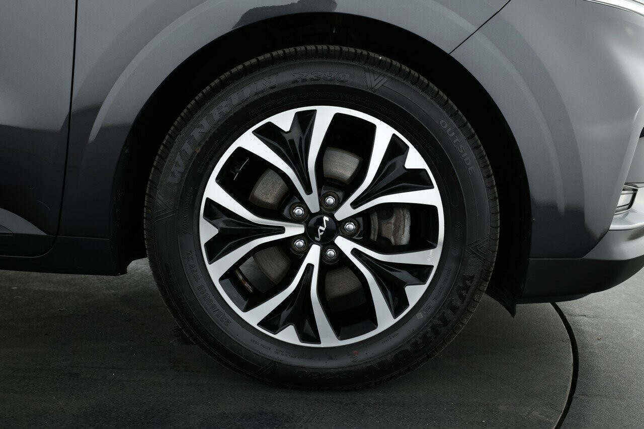 Kia Carnival image 4