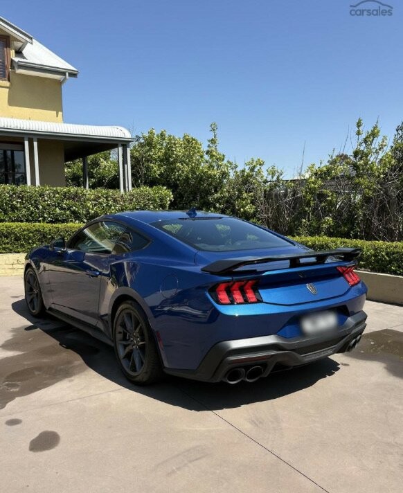 Ford Mustang image 4