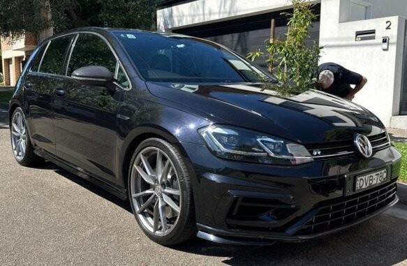 Volkswagen Golf image 1