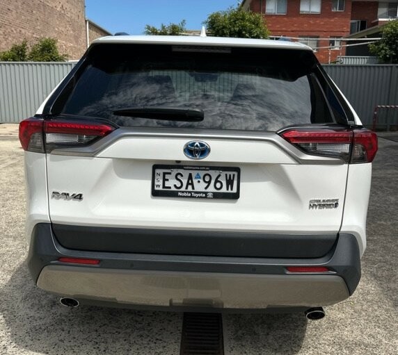 Toyota Rav4 image 3