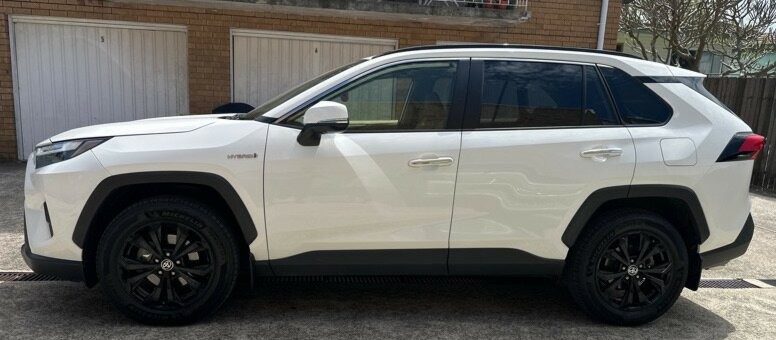 Toyota Rav4 image 4