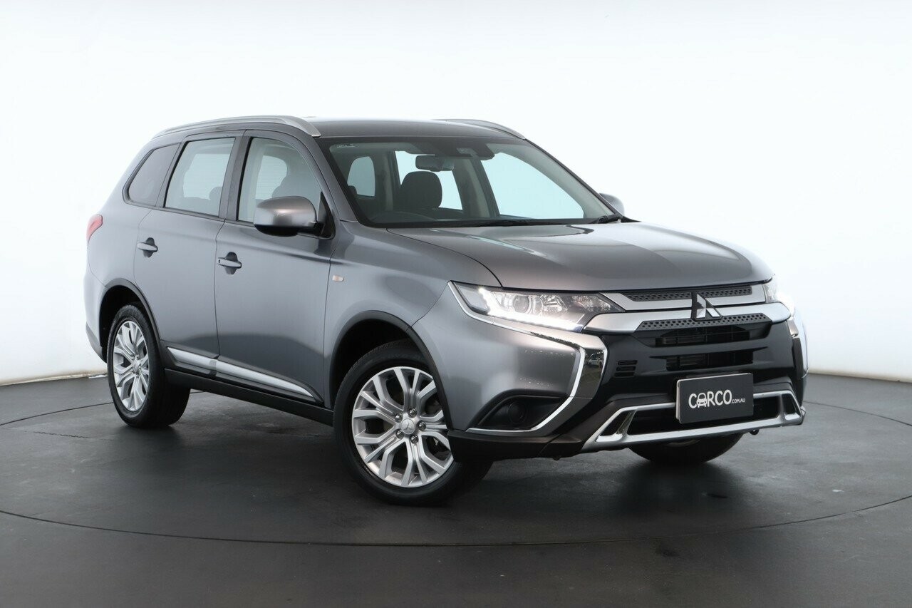 Mitsubishi Outlander image 1