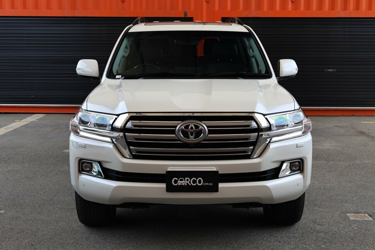 Toyota Landcruiser image 3