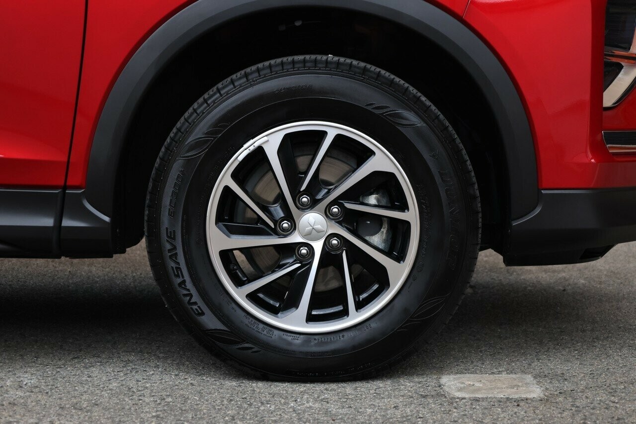 Mitsubishi Eclipse Cross image 3