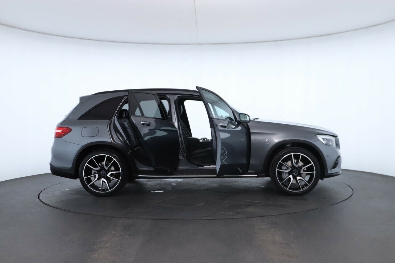 Mercedes Benz Glc-class image 2