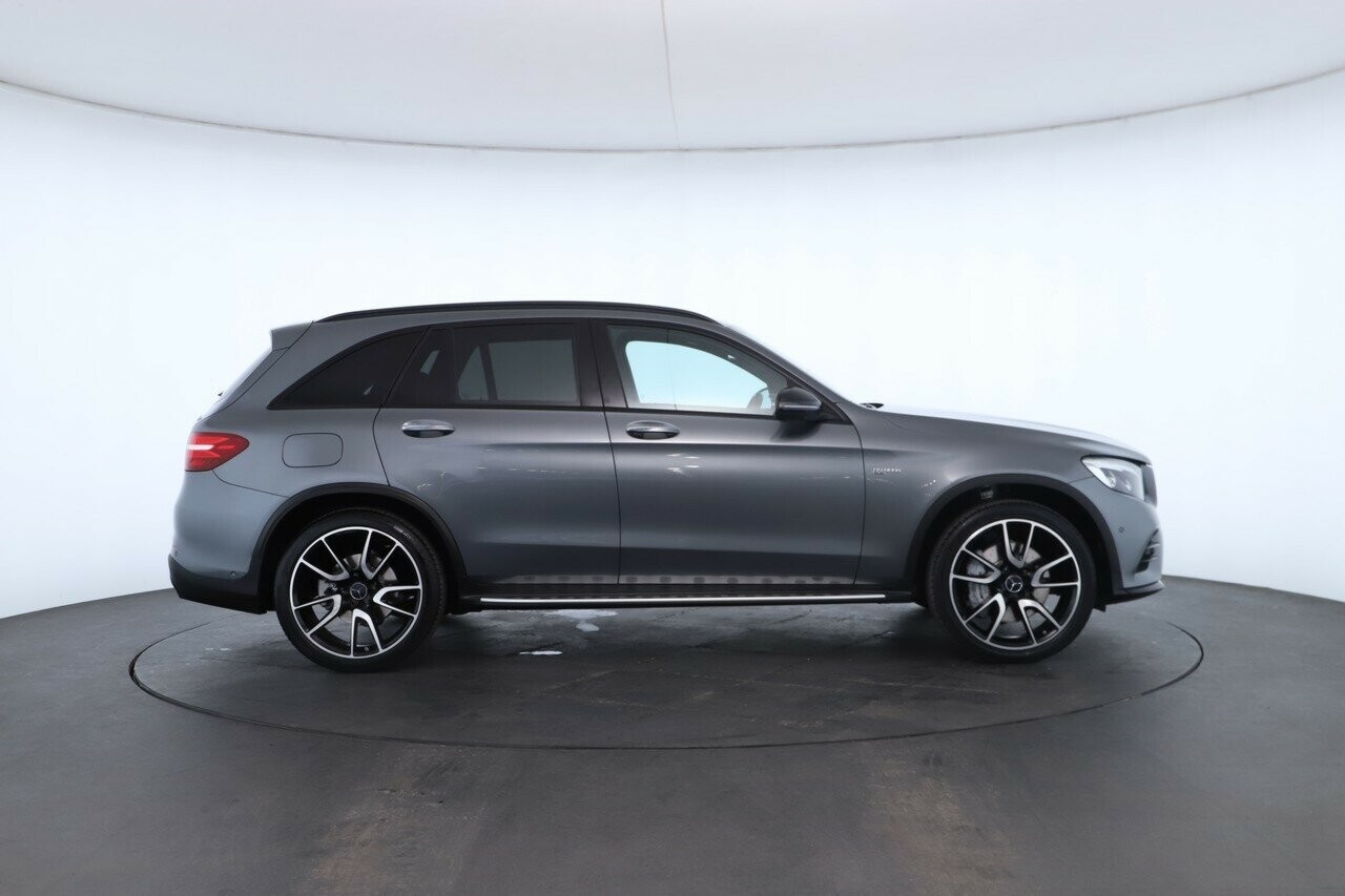 Mercedes Benz Glc-class image 3