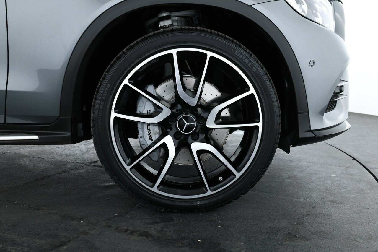 Mercedes Benz Glc-class image 4