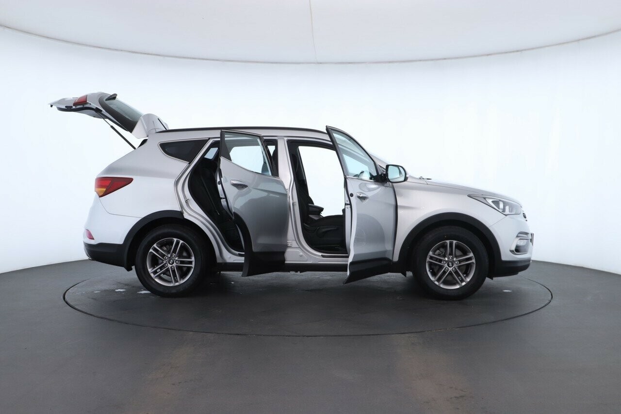 Hyundai Santa Fe image 2