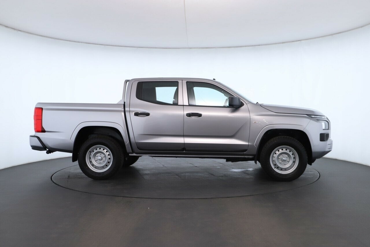 Mitsubishi Triton image 3