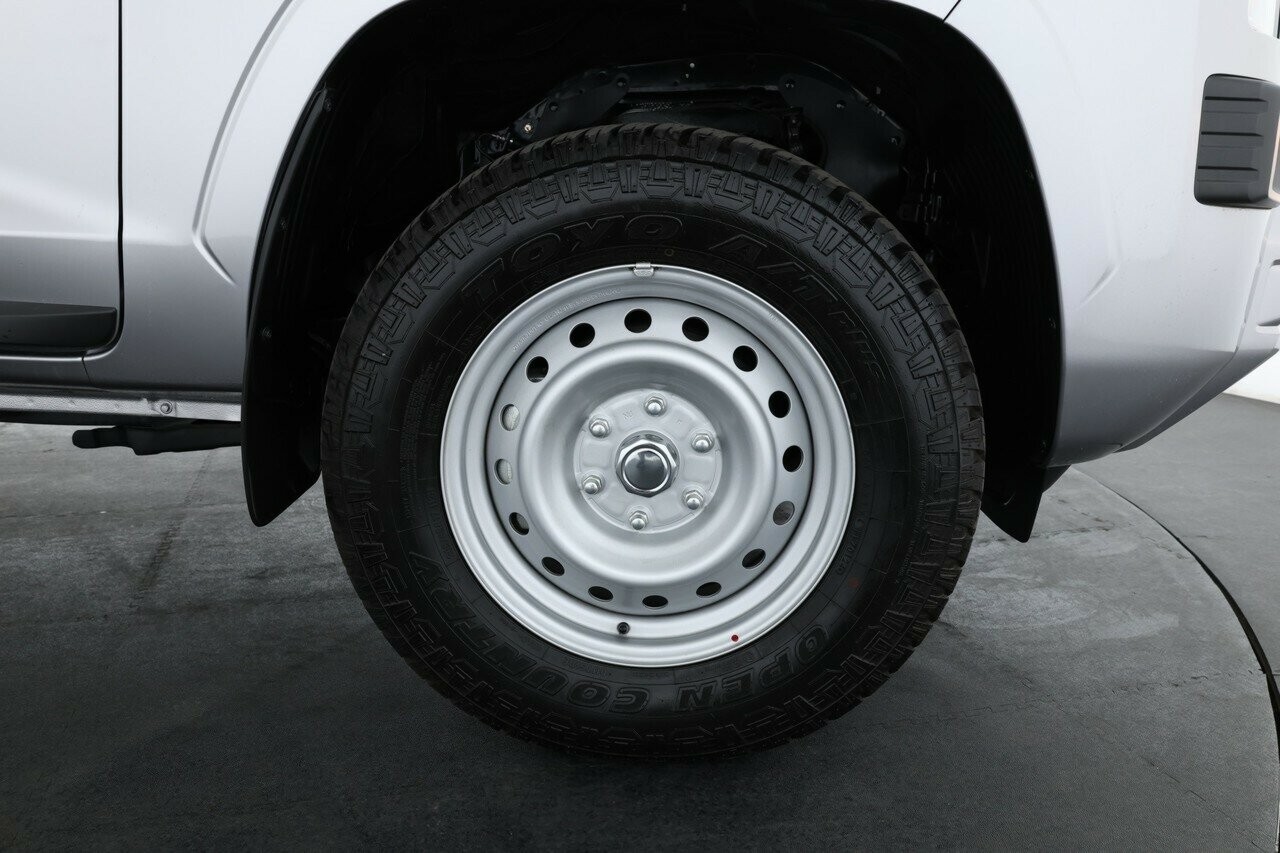 Mitsubishi Triton image 4